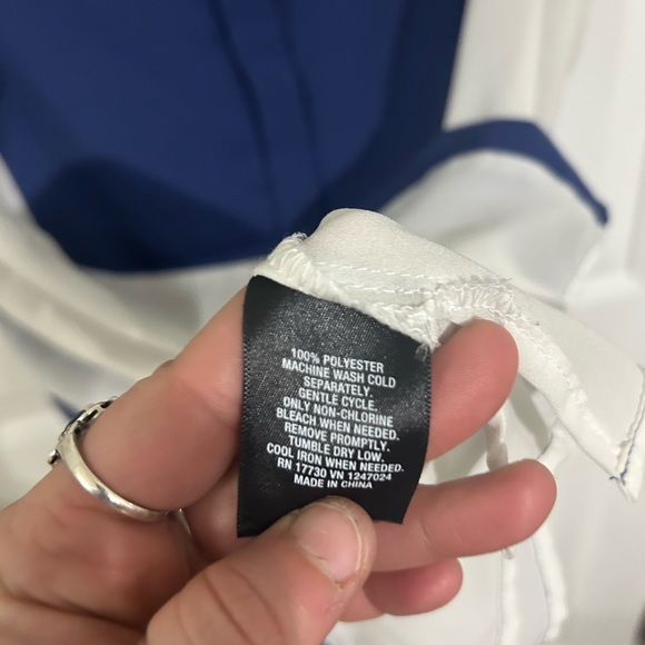 Mossimo top - Picture 3 of 7